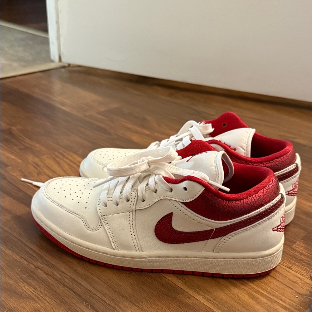Jordan Athletic Shoes White Red
